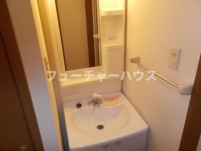 ガーデンロイヤルＡの洗面所