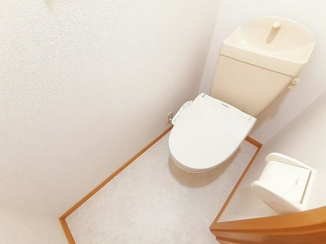 ラフレシール・メゾンⅡのトイレ|清潔感のあるトイレです