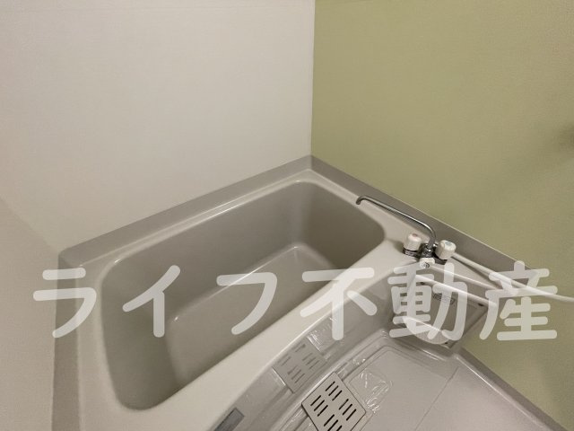 シャルマン・ヴァンベールの浴室|コンパクトで使いやすいお風呂です
