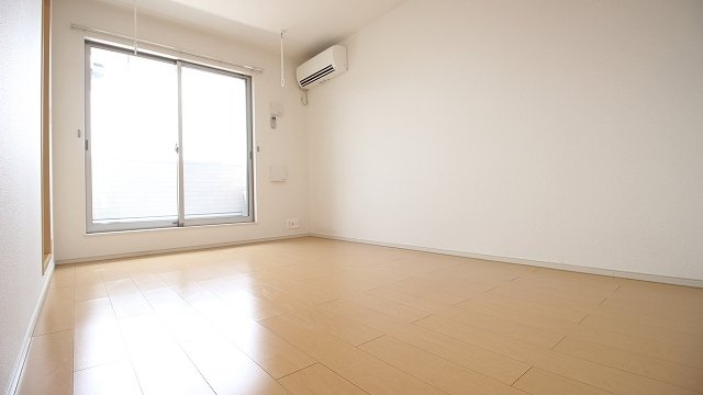 レジデンスヒルＮ　Ⅶの居間・リビング|使いやすい居間です