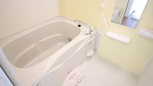 レジデンスヒルＮ　Ⅶの浴室|お風呂です