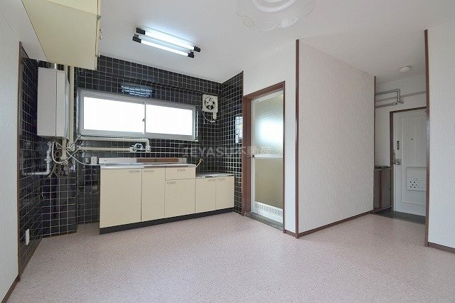 広島市西区西観音町の賃貸マンションのキッチン