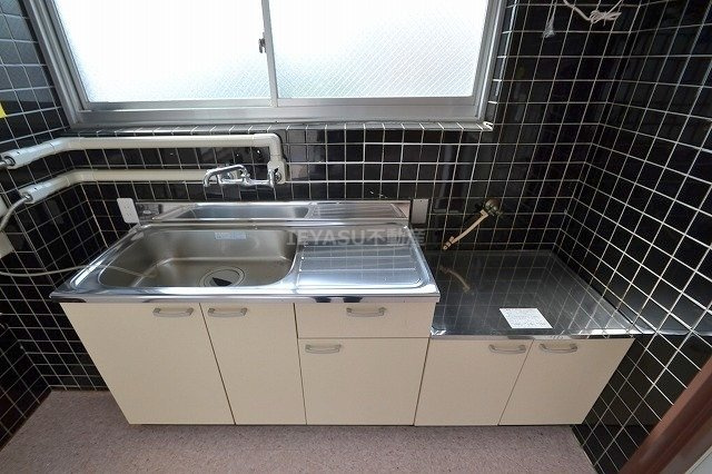 広島市西区西観音町の賃貸マンションのキッチン
