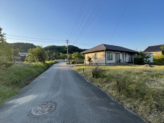 【前面道路含む現地写真】の画像
