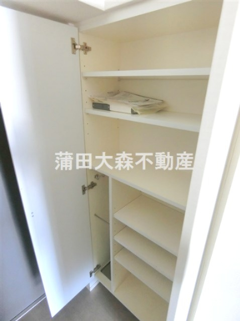 エクセルシオール羽田の収納|玄関収納