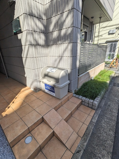リリーガーデンのエントランス