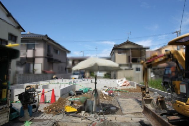 桟橋通3丁目　8期1棟1　新築戸建　の外観|土地面積　117.05㎡　（約35.4坪）　建物面積　104.33㎡（約31.55坪）
4LDK+WIC＋SC　　1階　55.48㎡　2階　48.85㎡