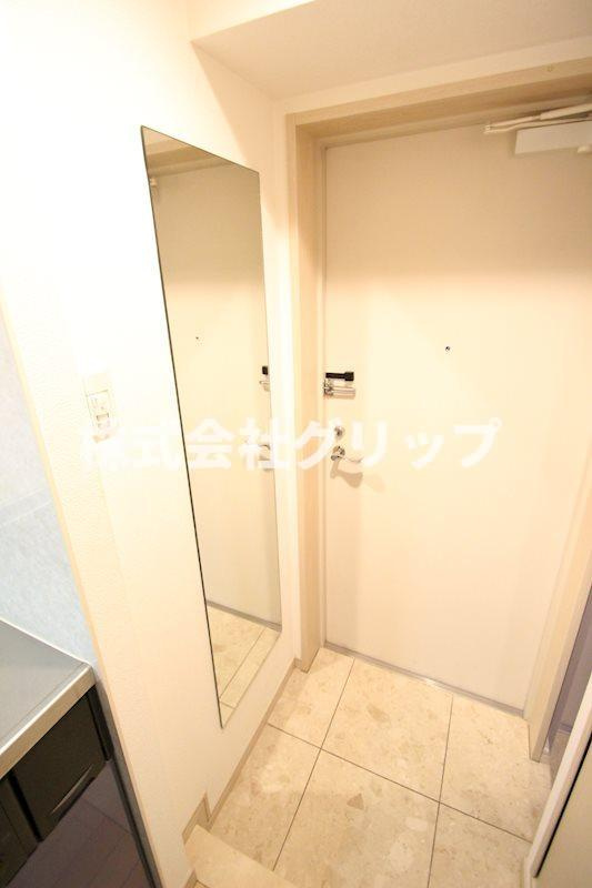 ガラ・シティ横浜西口の玄関