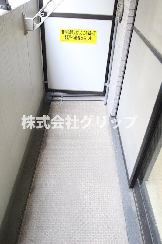 ガラ・シティ横浜西口のバルコニー
