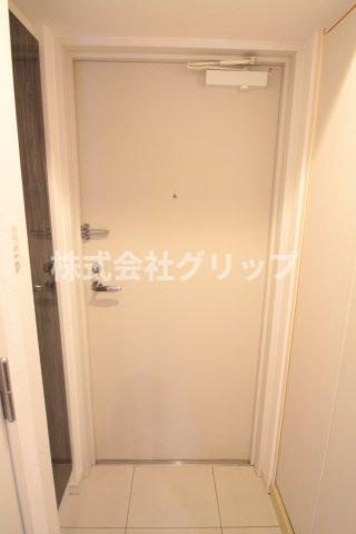 グランド・ガーラ桜木町駅前の玄関