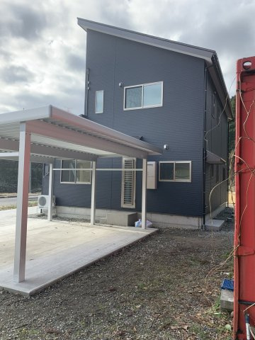 刈羽村大字黒川 中古一戸建ての駐車場|カーポート（新築時の参考写真）