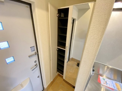 【玄関】 | デスパシオ
