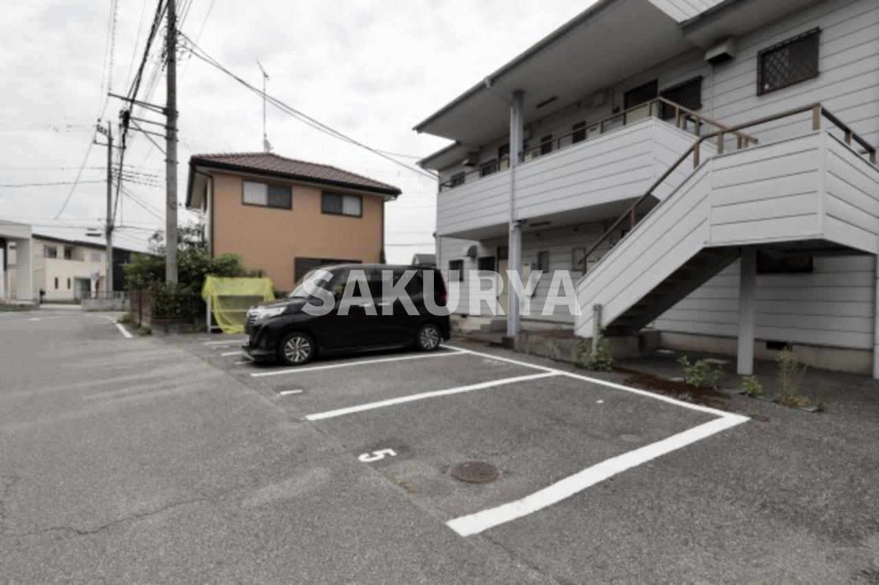 コーポ福居の駐車場