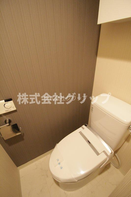 横浜市中区野毛町３丁目の賃貸マンションのトイレ