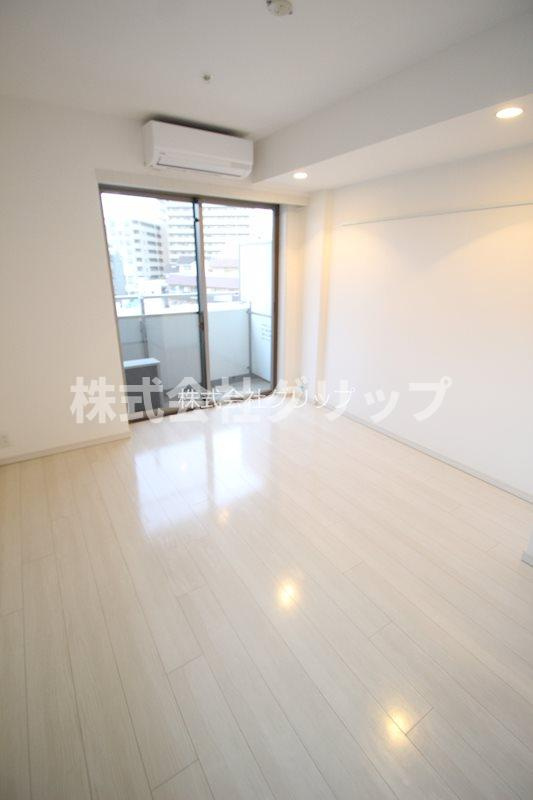 横浜市中区野毛町３丁目の賃貸マンションの洋室