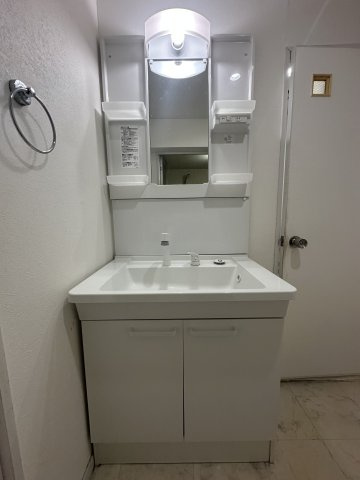東新スカイハイツの洗面所