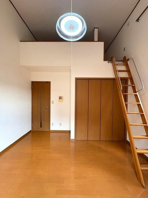 グレース明原の洋室|コンパクトで使いやすい洋室です
