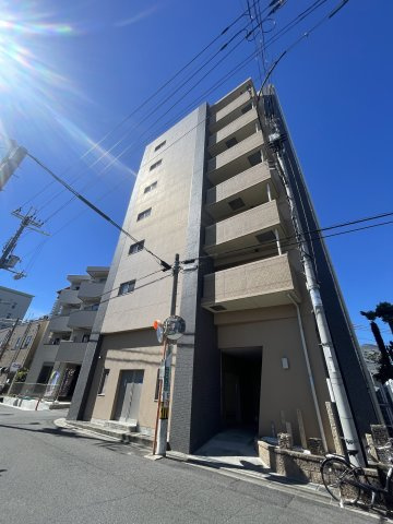 セレニテ高槻の外観