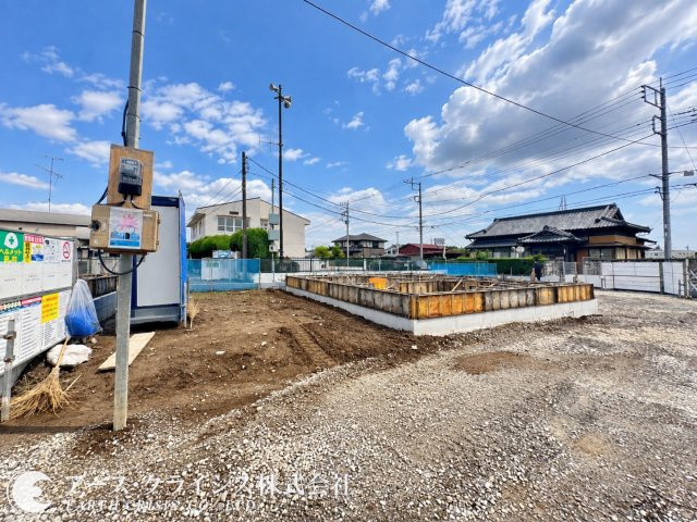 【外観】 | 野田市谷津3期　全6棟 | 街並みに美しく調和する洗練された外観デザイン。シンプルで飽きのこないスタイルは、長く住み続けても愛着が深まります。住まう人を優しく迎える落ち着いた佇まいが魅力で、住まい全体に上質な印象を演出。