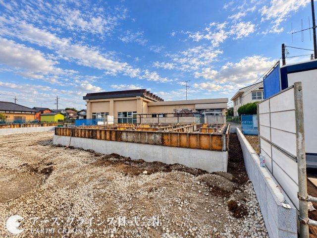 【外観】 | 野田市谷津3期　全6棟 | スタイリッシュで清潔感のある外観が印象的な新築戸建て。落ち着いたカラーリングとシンプルなフォルムが周囲の街並みに自然と溶け込みます。毎日帰宅するたびに心地よさを感じられるデザインです。