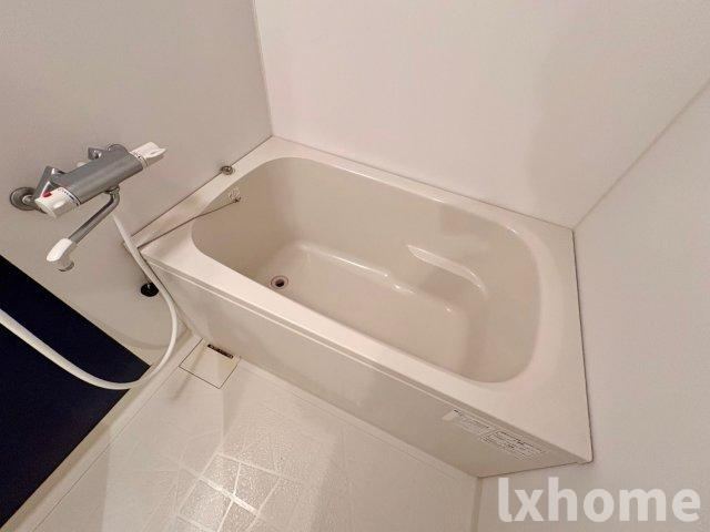 アイ・ウエスト茨木の浴室