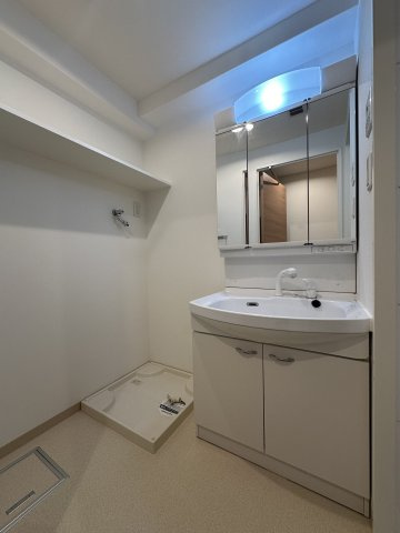 川崎市麻生区上麻生５丁目の賃貸マンションの洗面所