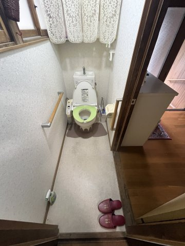 中古住宅　牧野町3丁目のトイレ