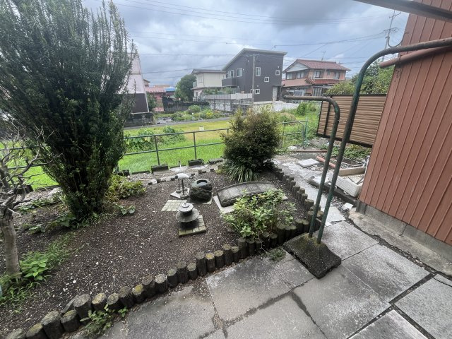 中古住宅　牧野町3丁目の庭