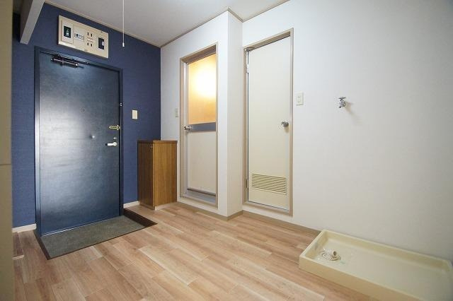 福岡市城南区南片江５丁目の賃貸マンションのエントランス|物件の画像11
