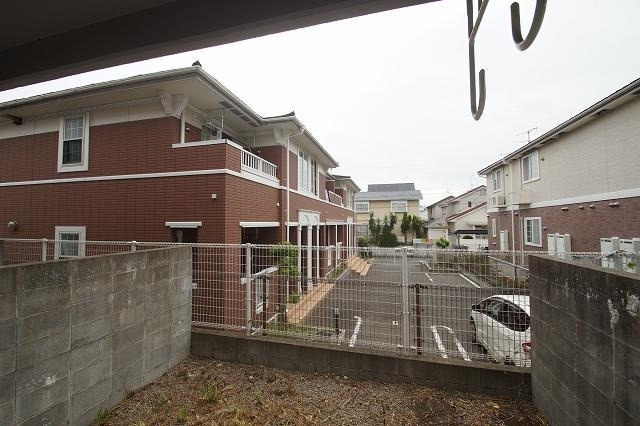 福岡市城南区南片江５丁目の賃貸マンションの駐車場|物件の画像13