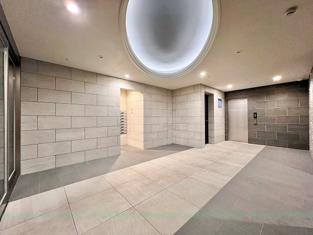 プレサンス鶴舞パーク&ステーションのエントランス