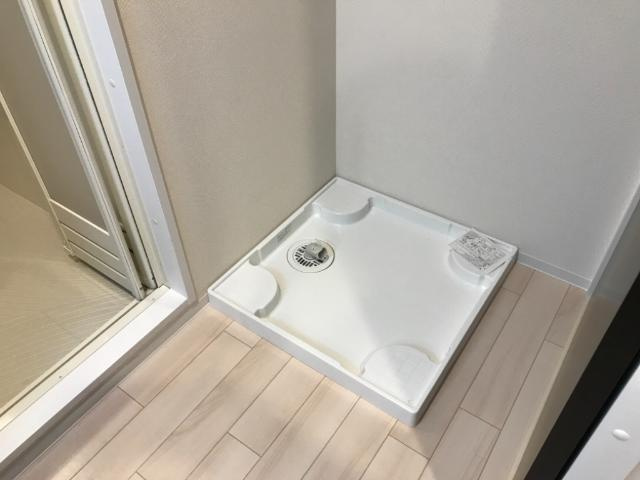 ソル　グランデの洗面所|ドラム式も置ける洗濯機置き場