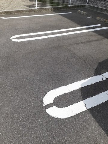ヴィラコートの駐車場|駐車スペースもあります