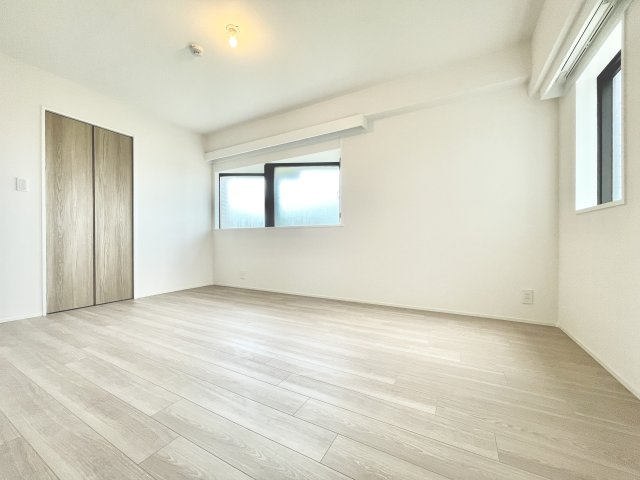 モンテベルデ甲陽園の洋室