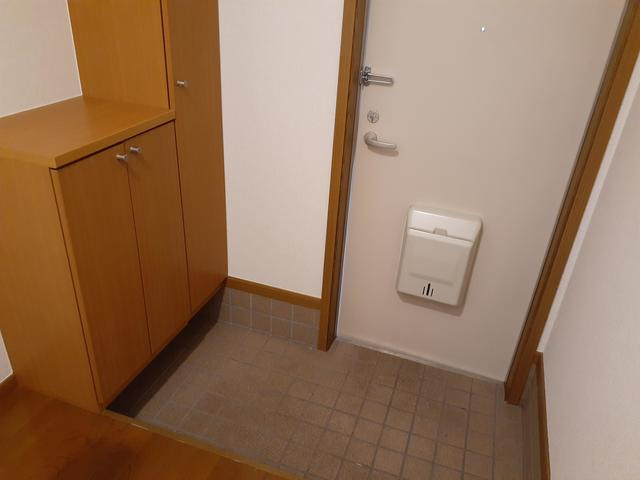 オリエンスCの玄関