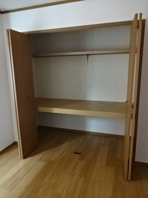 ロジュマン陣中第１の収納