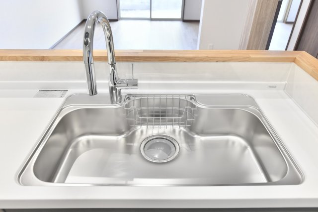 岡山市東区瀬戸町下　中古戸建のキッチン