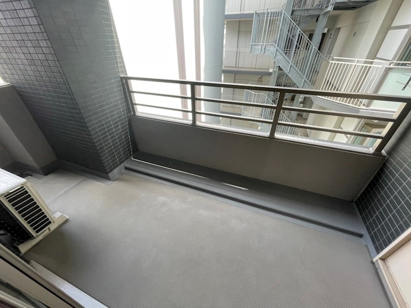 大阪市中央区安堂寺町２丁目の賃貸マンションのバルコニー