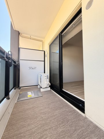 S-RESIDENCE神戸みなと元町aloのバルコニー