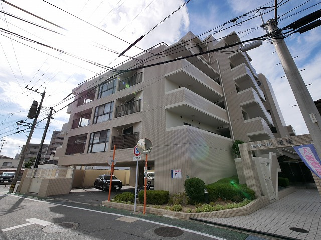 セザール姪浜の外観