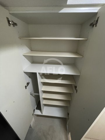 エスリード新福島の収納|エスリード新福島　シューズボックス