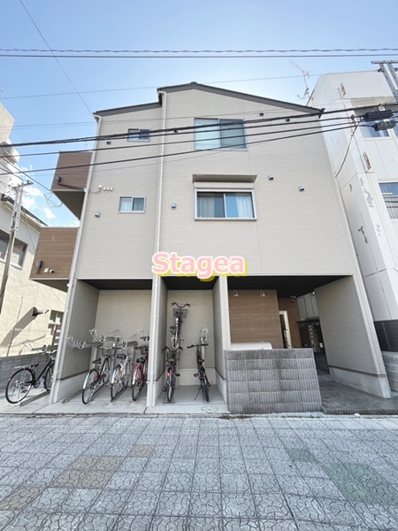 REVE大宮の外観