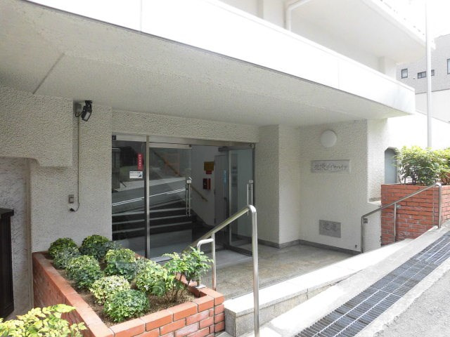 花隈ダイヤハイツの外観