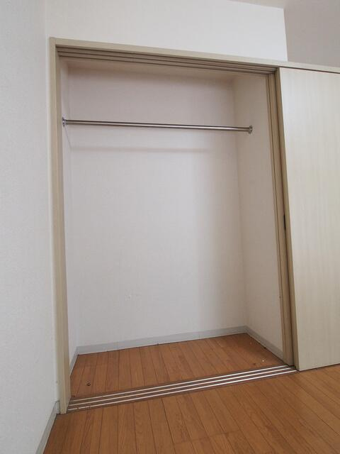 イーストヴァリュー弦巻の収納