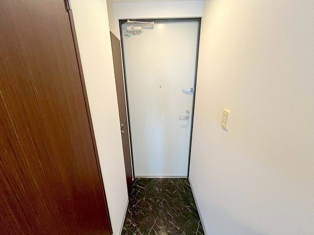 カスターニャ三国本町の玄関