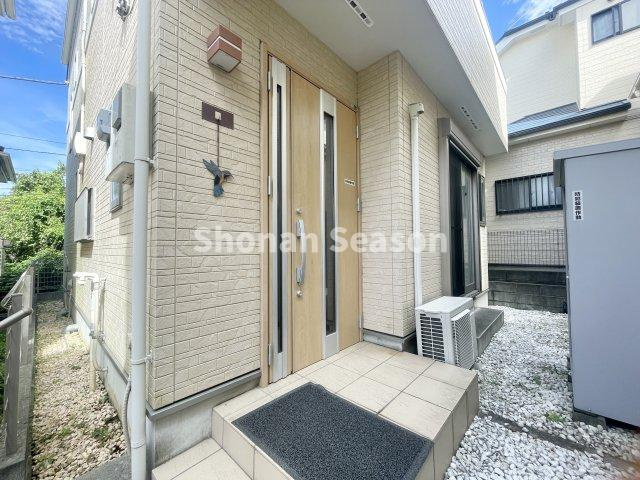 座間市立野台3丁目　中古戸建　97.97平米の玄関