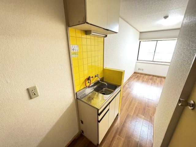 キャピタル上本郷 のキッチン