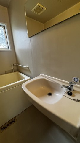 アネックス清水の洗面所