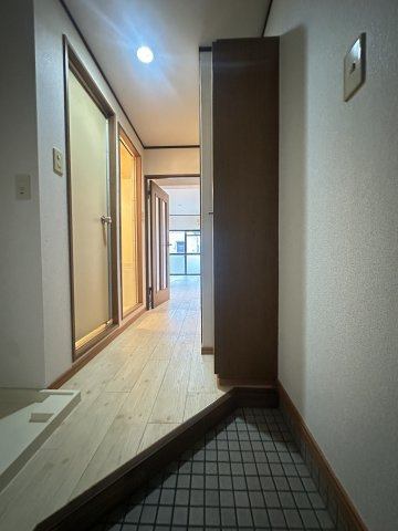 クレセール平和の玄関