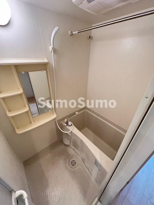 プレサンス難波元町の浴室
